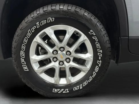 Used 2021 Chevrolet Traverse LS AWD/4WD image 29