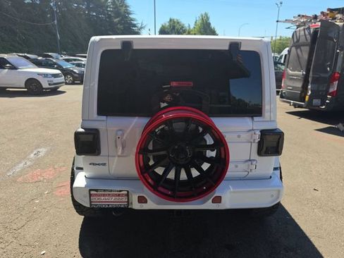 Used 2024 Jeep Wrangler High Altitude AWD/4WD image 25