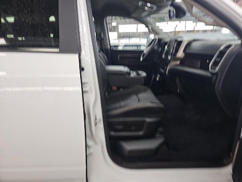 Used 2024 RAM 2500 Laramie AWD/4WD image 13