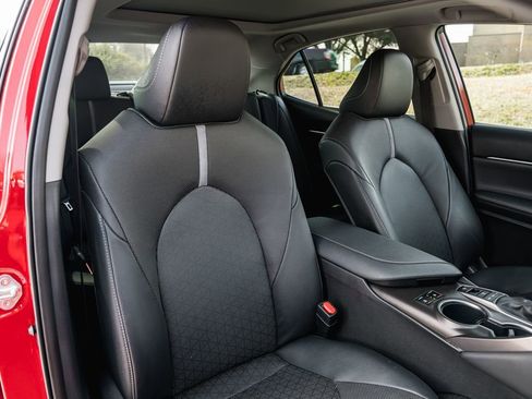 Certified 2024 Toyota Camry XSE w/ Navigation Package image 29