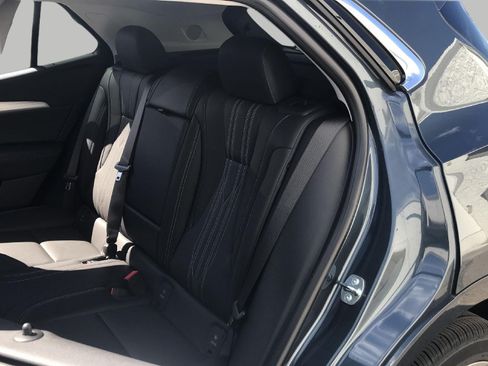 Used 2026 Buick Envision Avenir AWD/4WD image 17