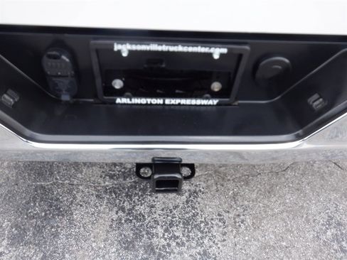 Used 2023 GMC Sierra 1500 Pro AWD/4WD image 5