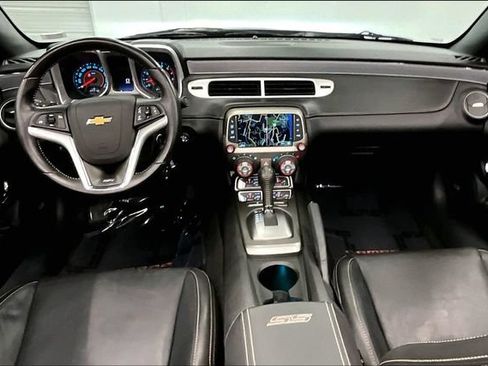 Used 2015 Chevrolet Camaro SS RWD image 18