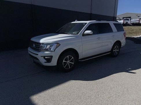 Certified 2020 Ford Expedition XLT w/ Equipment Group 202A AWD/4WD image 4