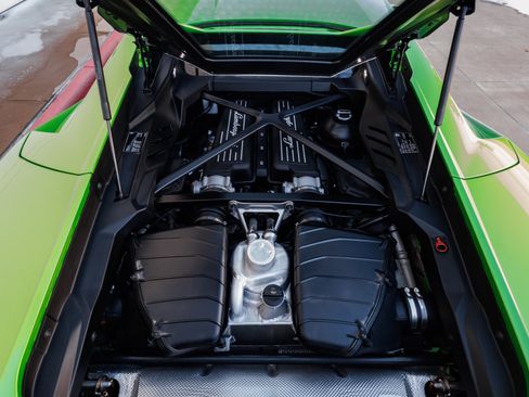 Used 2023 Lamborghini Huracan Tecnica image 49