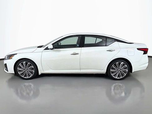 Used 2023 Nissan Altima 2.5 SL FWD image 16