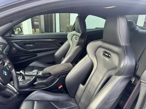 Used 2020 BMW M4 Coupe w/ Competition Package RWD image 9