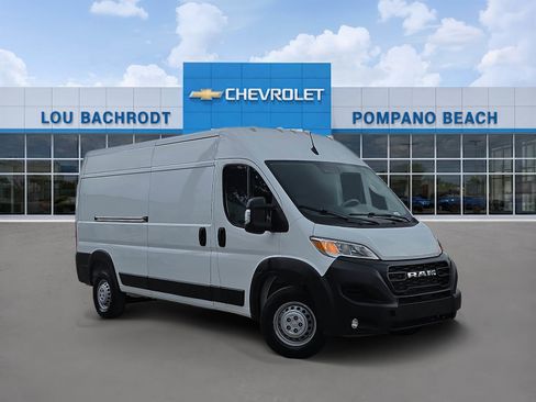 Used 2024 RAM ProMaster 2500 w/ Convenience Group FWD image 1