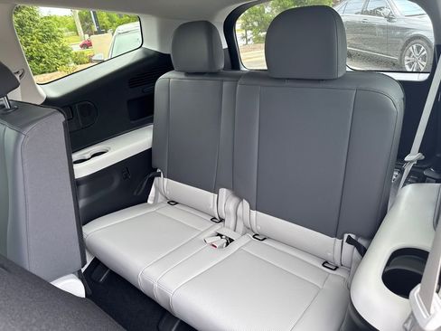 New 2026 Hyundai Ioniq 9 SEL AWD/4WD image 23