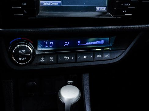 Used 2016 Toyota Corolla S FWD image 28