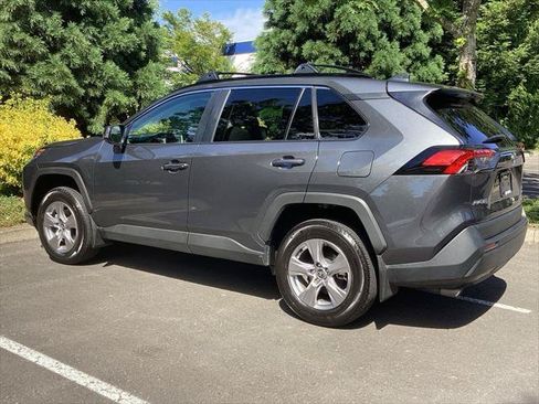 Certified 2025 Toyota RAV4 XLE w/ Convenience Package AWD/4WD image 10
