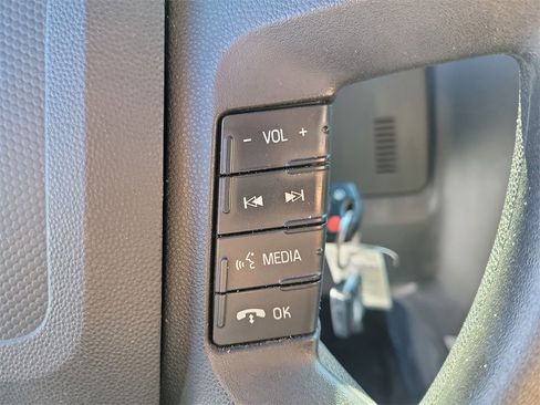 Used 2011 Ford Escape XLT image 21