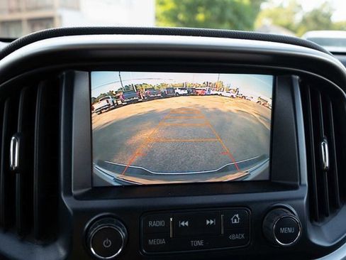 Used 2017 Chevrolet Colorado LT w/ LT Convenience Package image 20