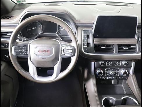 Used 2021 GMC Yukon SLT w/ SLT Premium Package RWD image 8