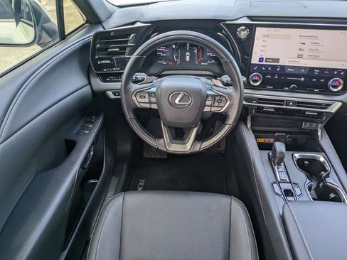 Used 2025 Lexus RX 350 Premium w/ Accessory Package (Z1) FWD image 16