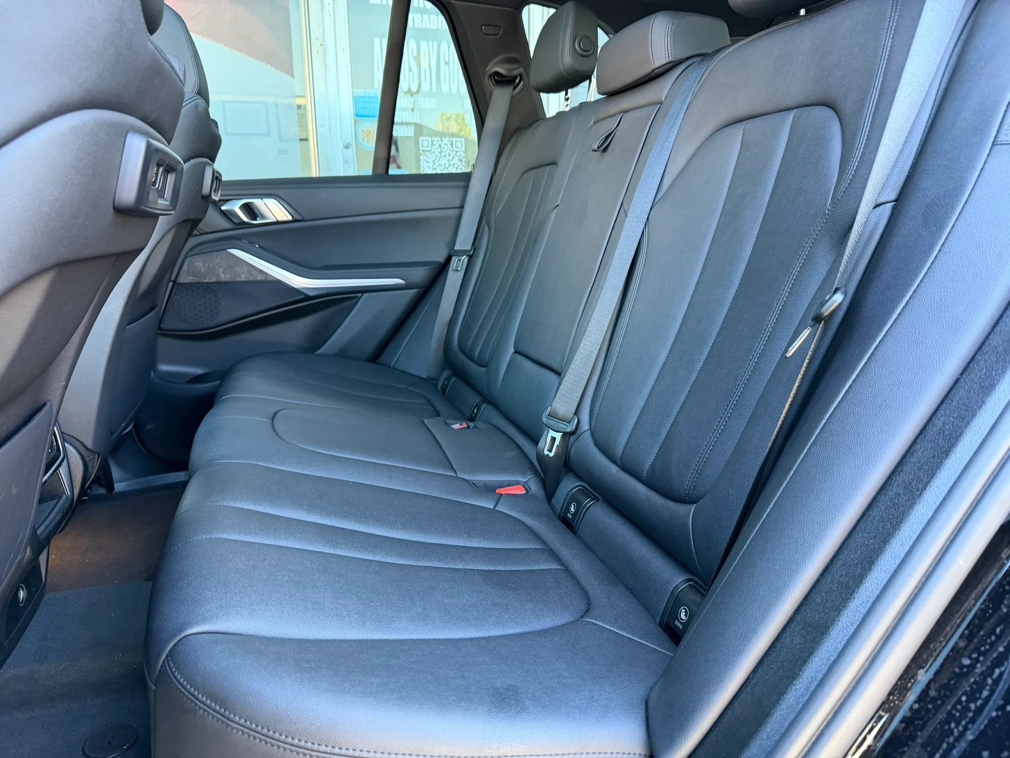 Used 2022 BMW X5 xDrive40i w/ Premium Package AWD/4WD image 12
