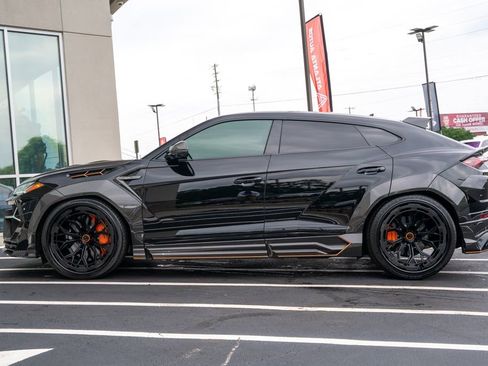 Used 2022 Lamborghini Urus AWD/4WD image 27
