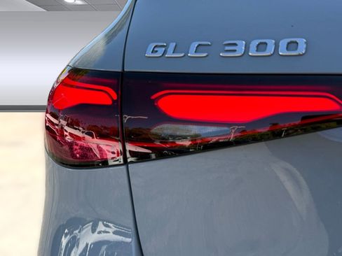 New 2026 Mercedes-Benz GLC 300 image 9