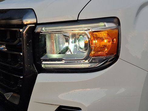 Certified 2021 GMC Canyon AT4 AWD/4WD image 9