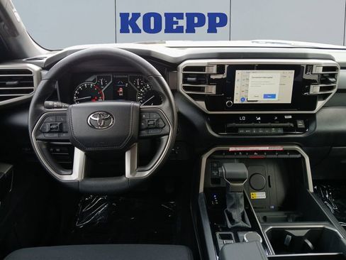 Used 2025 Toyota Tundra SR5 AWD/4WD image 12