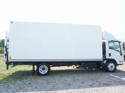 New 2024 Chevrolet Low Cab Forward 4500 XD RWD image 9