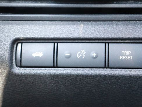 Used 2024 Nissan Altima 2.5 SR FWD image 25