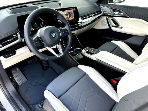 New 2026 BMW X1 xDrive28i w/ Technology Package image 11