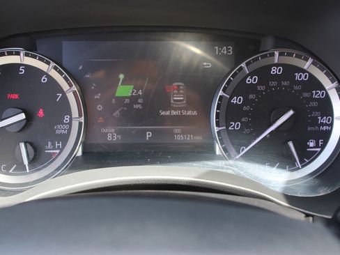 Used 2022 Toyota Highlander XSE FWD image 14