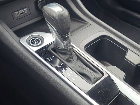 Used 2022 Nissan Sentra SV FWD image 25