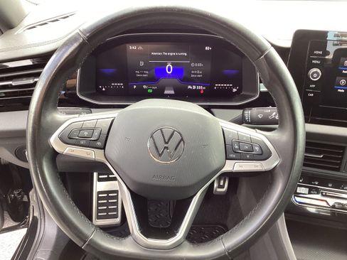 Used 2025 Volkswagen Jetta Sport FWD image 15