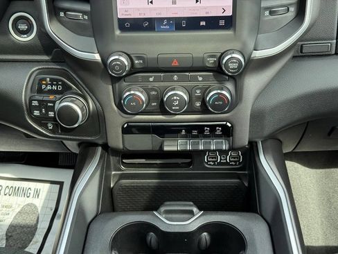 Used 2022 RAM 1500 Big Horn AWD/4WD image 10