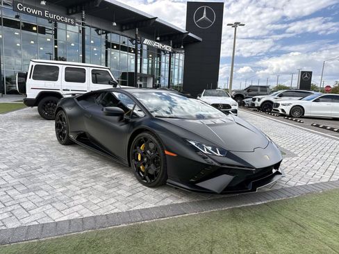 Used 2024 Lamborghini Huracan Tecnica RWD image 7