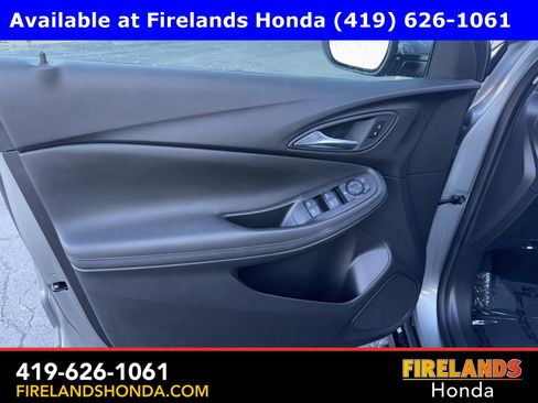 Used 2025 Buick Encore GX Sport Touring image 10