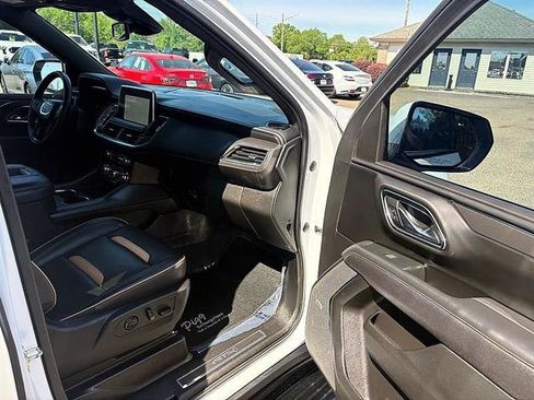 Used 2023 GMC Yukon AT4 AWD/4WD image 38