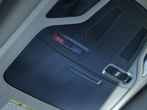 Used 2022 Subaru Outback Premium image 40