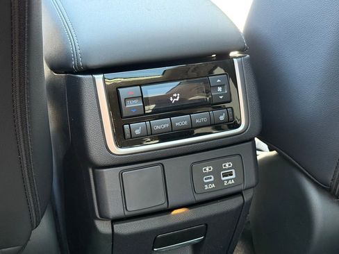 New 2026 Subaru Ascent Limited AWD/4WD image 26