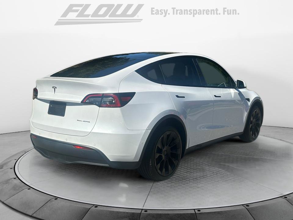 Used 2021 Tesla Model Y Long Range AWD/4WD image 9