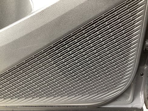 New 2026 Volkswagen Atlas SE FWD image 26