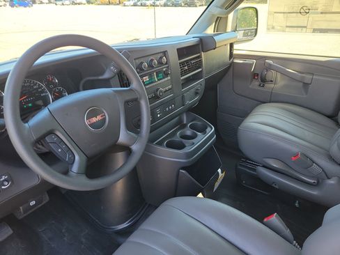 New 2025 GMC Savana 3500 w/ Power Convenience Package image 19