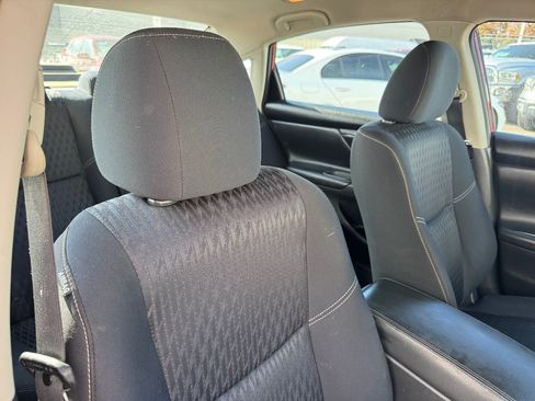 Used 2017 Nissan Altima 2.5 S w/ Power Driver Seat Package FWD image 11