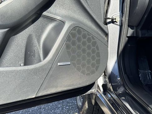 Used 2020 Subaru Crosstrek 2.0i Limited w/ Moonroof Package w/Navigation image 20