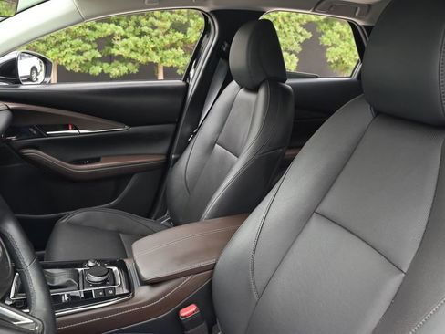 Certified 2025 MAZDA CX-30 AWD 2.5 S w/ Premium Package image 13