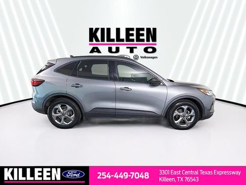 Used 2025 Ford Escape ST-Line w/ Tech Pack #1 FWD image 9