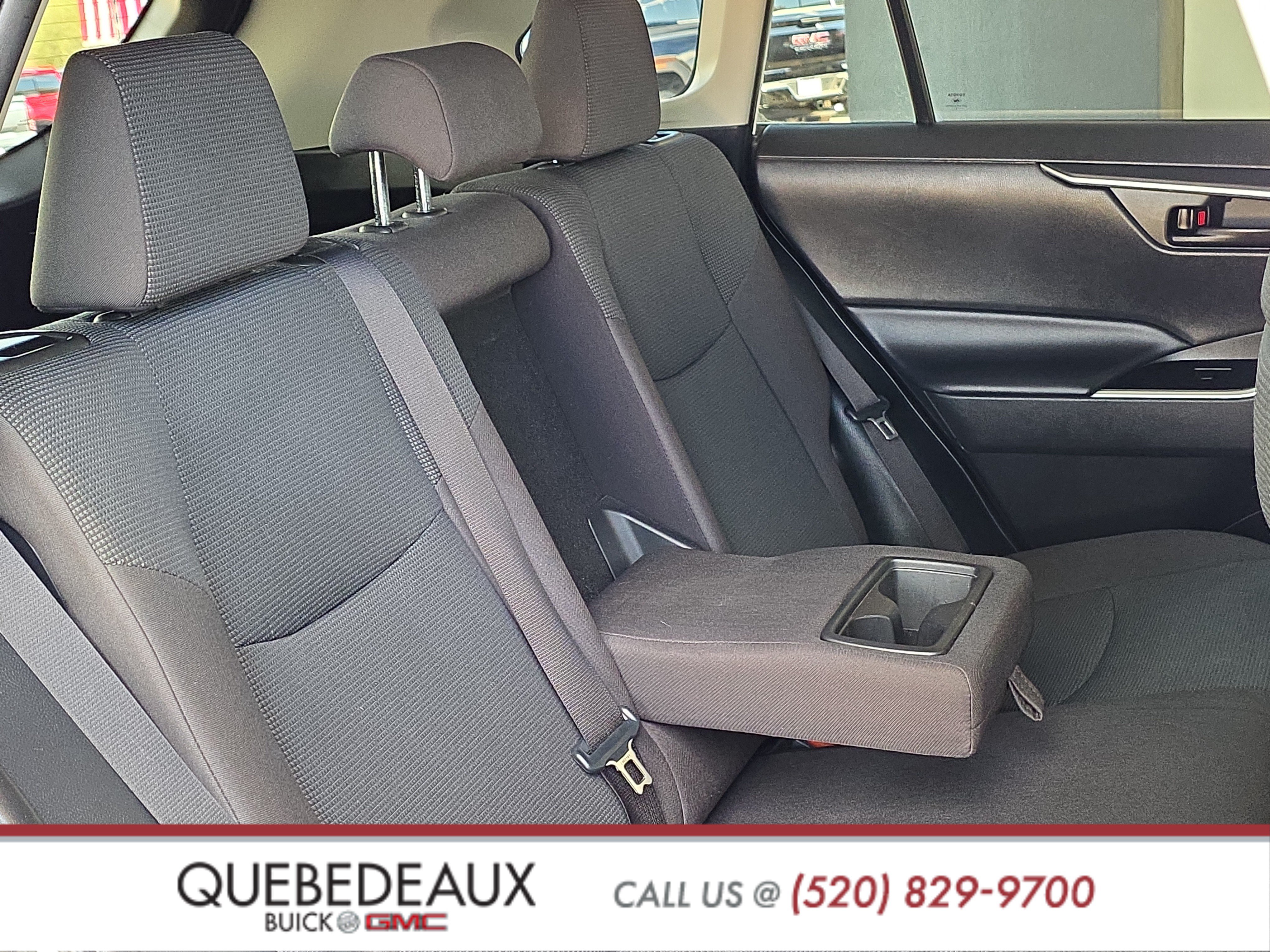 Used 2022 Toyota RAV4 LE FWD image 24