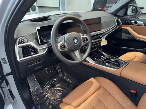 New 2026 BMW X7 xDrive40i w/ Executive Package AWD/4WD image 15