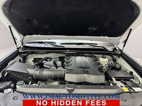 Used 2017 Toyota 4Runner TRD Off-Road image 10