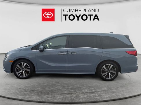 Used 2023 Honda Odyssey Touring image 2