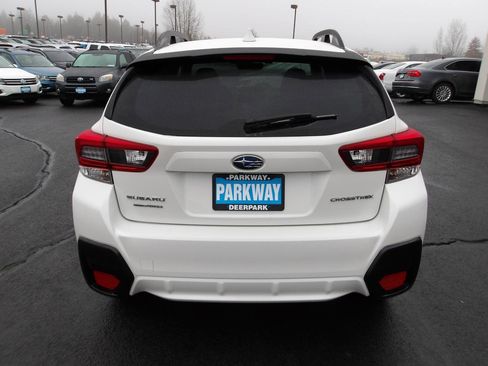 Used 2020 Subaru Crosstrek 2.0i Premium AWD/4WD image 4