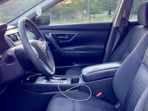 Used 2017 Nissan Altima 2.5 S w/ Power Driver Seat Package FWD image 13