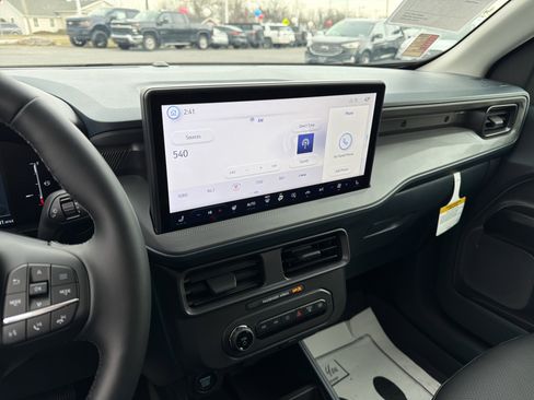 New 2025 Ford Maverick XLT w/ XLT Luxury Package image 23